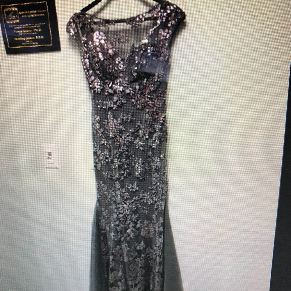 “You Have A Certain Sparkle” long evening dress - Picture 6 of 8